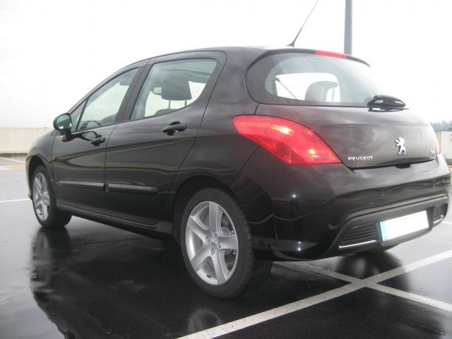 http://www.forum-peugeot.com/Forum/mesimages/17692/308 3_4 arriere bis.jpg